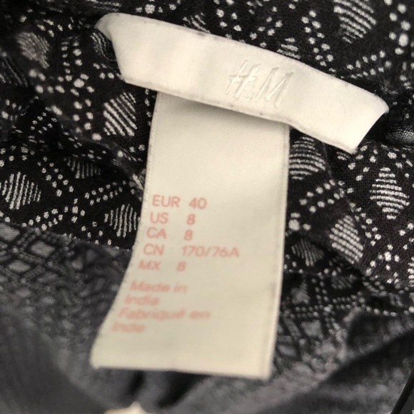 H&M High Waisted Paperbag Pants - Picture 6 of 12